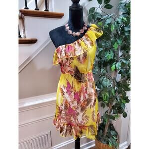 Charlotte Russe Women Yellow Polyester One Shoulder Off Knee Length Dress Size M